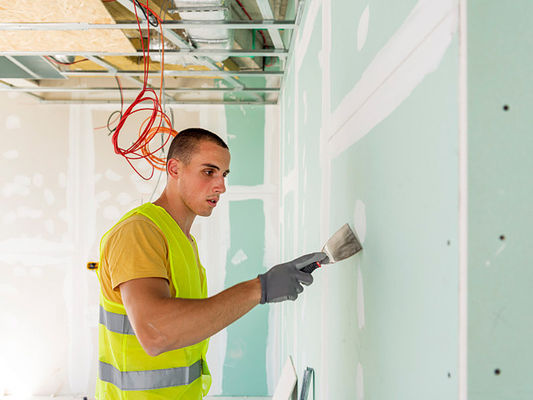 ভালো দাম প্লাস্টারবোর্ড পার্টিশন ওয়ালের জন্য গ্যালভানাইজড বোন ফারিং চ্যানেল ওয়াল ট্র্যাক 50 মিমি প্রস্থ অনলাইন