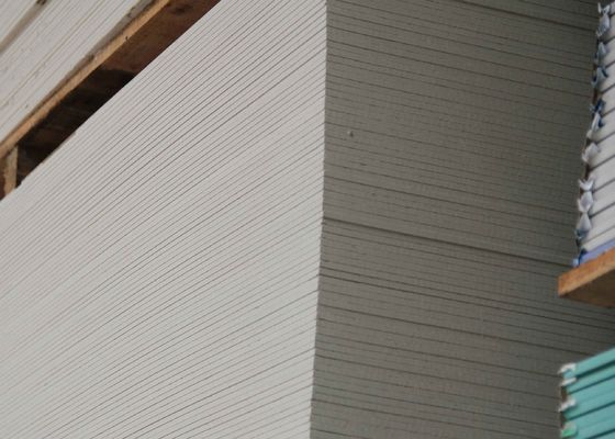 প্রোমোশনাল Knauf ভাল সমতলতা drywall ছত্রাক প্রতিরোধী জিপস প্লাস্টারবোর্ড সঙ্গে আধুনিক সিলিং জন্য প্রসাধন